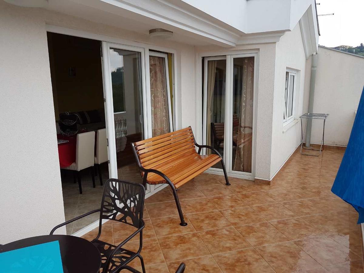 Porodicni Apartman Herceg Novi Exterior photo